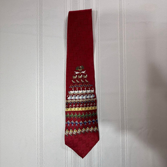 St. Nick's Tie Shop Other - St. Nicks Tie Shop Vintage 12 Days Of Christmas Neck Tie